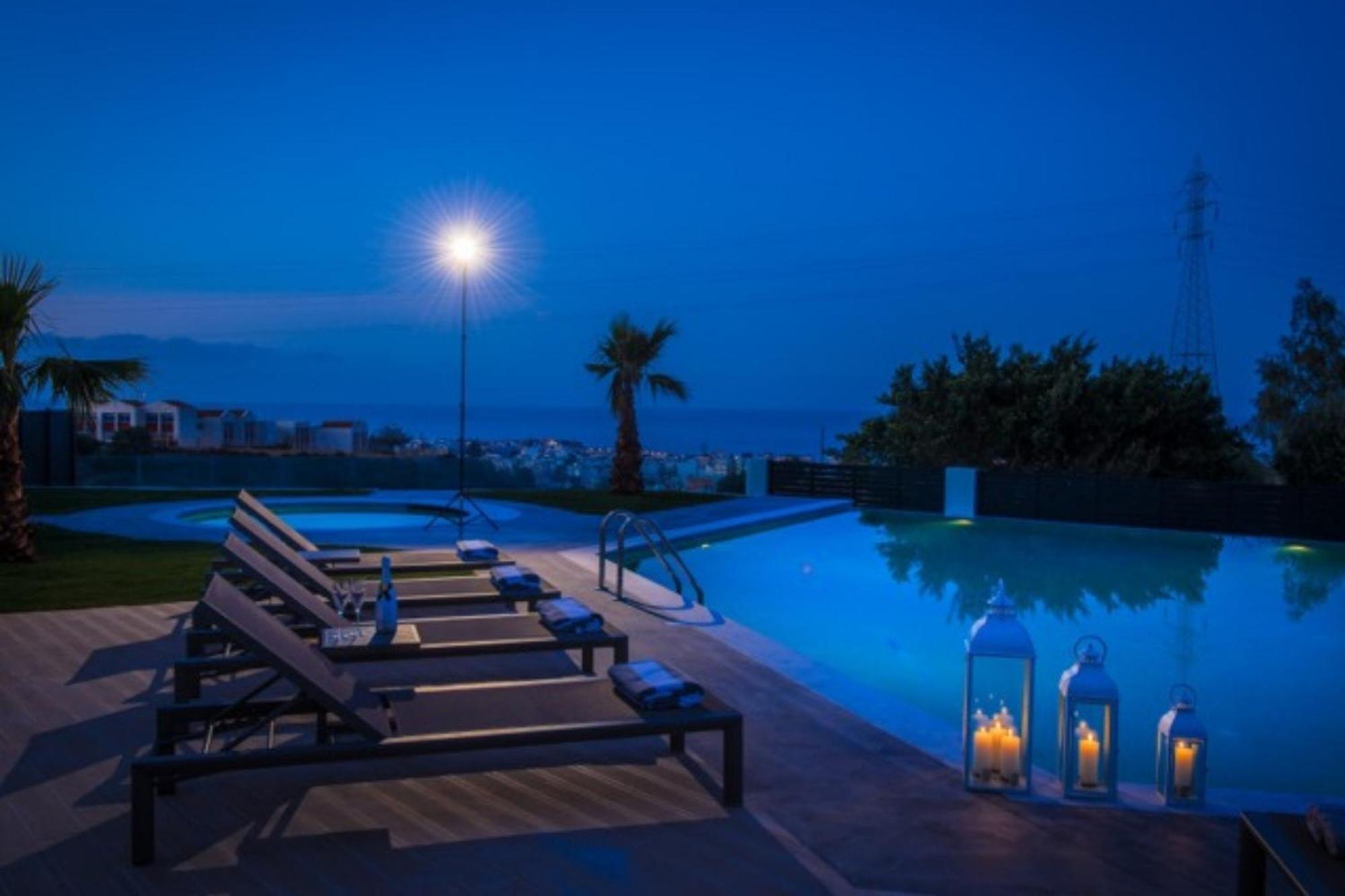 Orama Luxury Villa 4 Bedrooms With Private Pool 赫索尼索斯 外观 照片